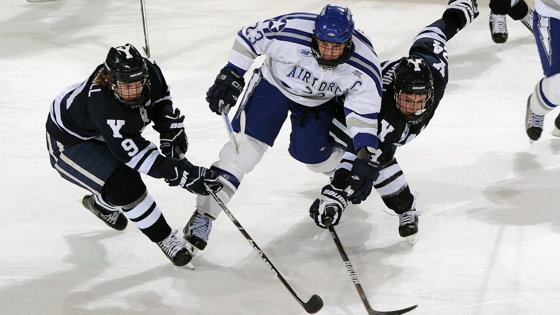 团队凝聚力：球队合作背后的秘密，足球团队凝聚力